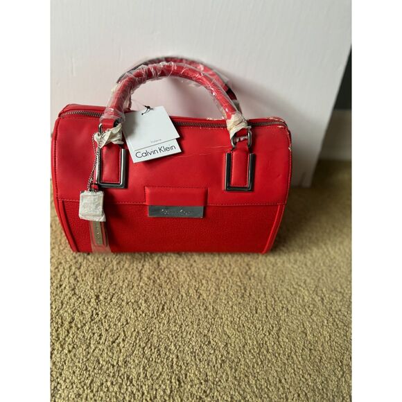 Damaged Defective Peeling Red Calvin Klein Satchel Bowling Bag *missing strap - Picture 10 of 13